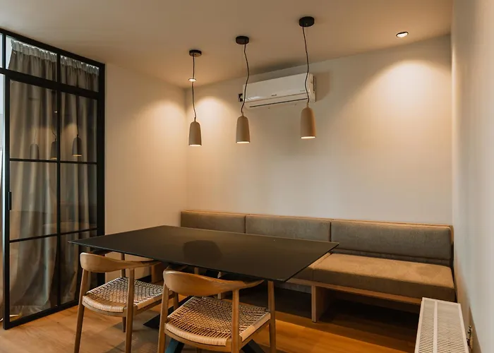 Central Boulevard Apartments By Olala Homes Apartment